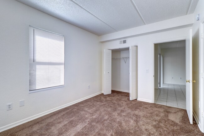 Building Photo - 2675 50th Ave N