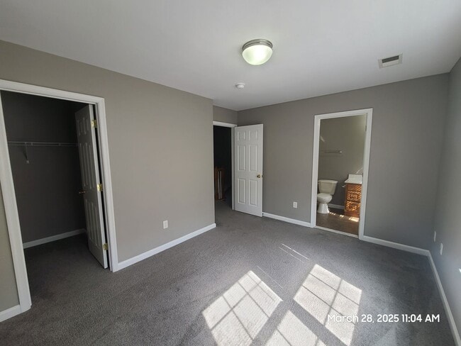 Building Photo - 3 Bedroom Townhome for Rent in Waynesboro