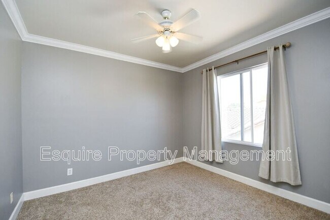 Building Photo - 1763 Alta Vista Pl