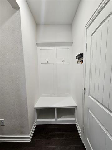 Building Photo - 3105 Euclid Way