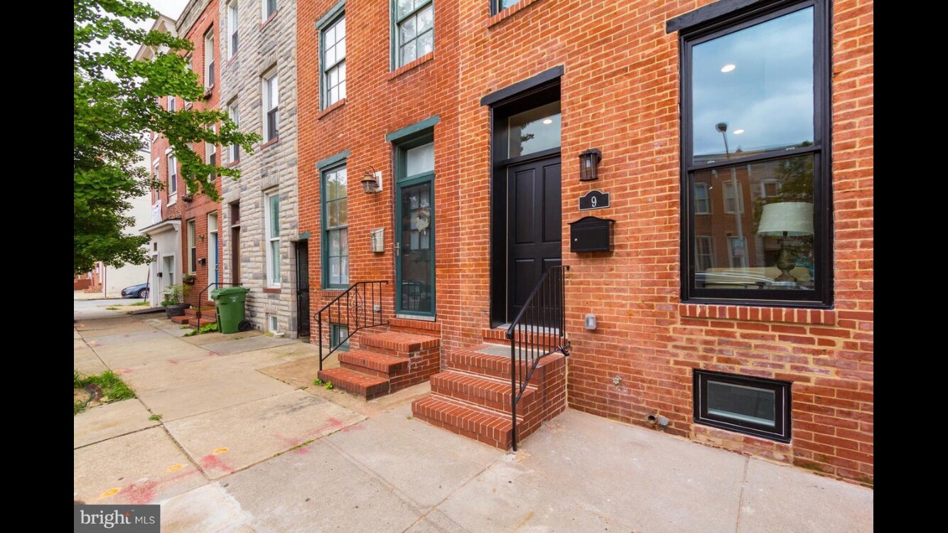 Building Photo - 9 E Fort Ave