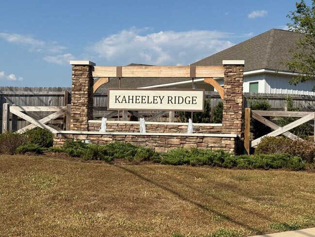Building Photo - Pensacola - Kaheeley Ridge - 4 bedroom, 3 bathroom