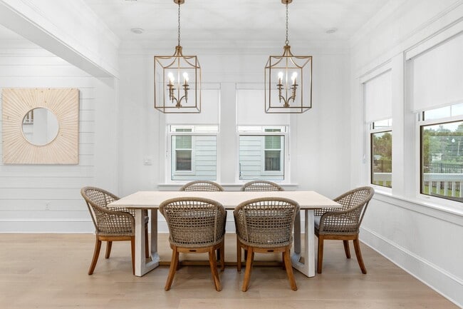 Building Photo - 105 Seaboard Ln