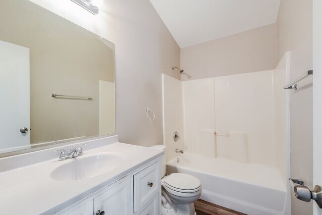 Building Photo - 14368 Jamestown Bay Dr