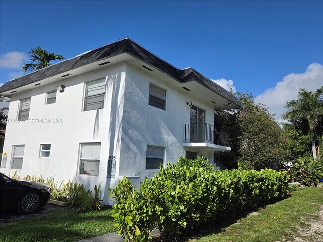 Building Photo - 8315 NE Miami Ct