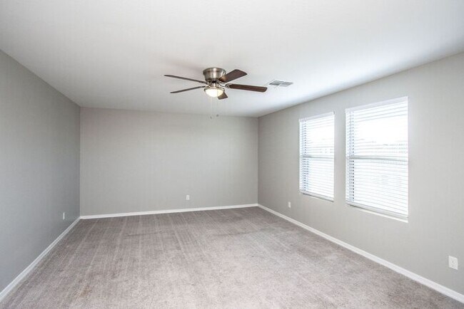 Building Photo - Home at Mission Royal Resort Living Community! 5bd 3ba 2688sqft!