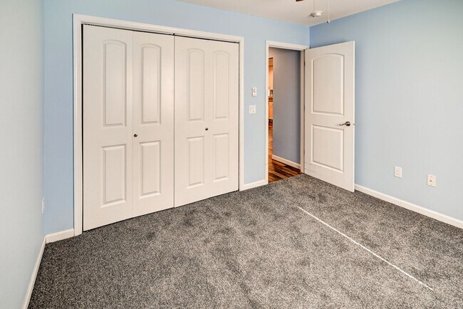Building Photo - Broadway Drive - Sun Prairie