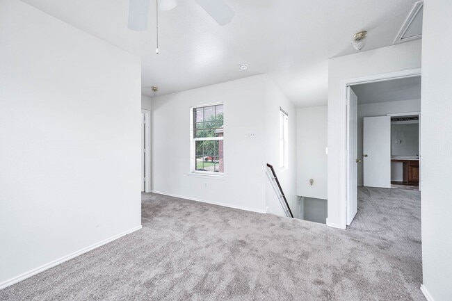 Building Photo - 4114 Heritagestone Dr