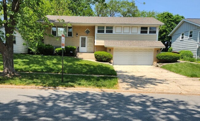 Primary Photo - 3406 Birchwood Dr