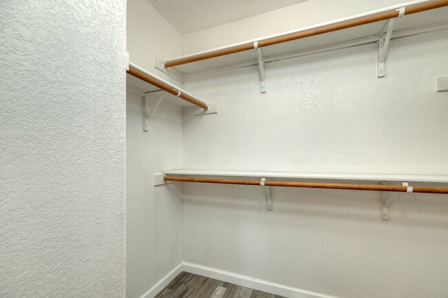 Building Photo - 4620 Acers Ln
