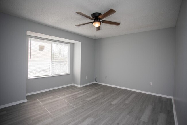 Building Photo - 103 Limoges St
