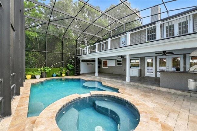 Building Photo - 1636 Lawndale Cir