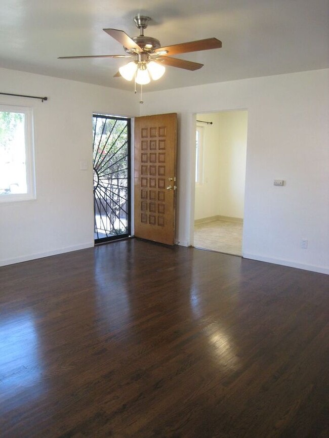 Building Photo - Beautiful La Mesa home w/ huge yard & garage