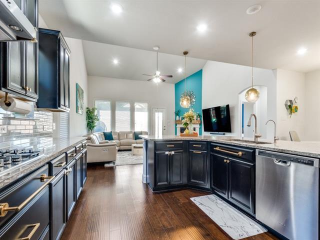 Building Photo - 3253 Lakewood Blfs Trl