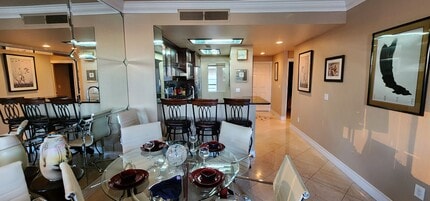 Building Photo - Fully furnished-full Sphere view