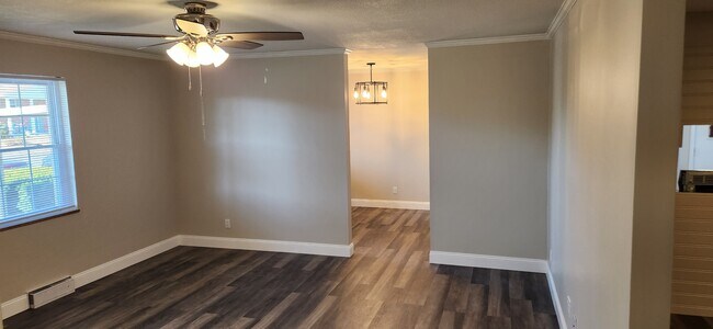 Livingroom 2 - 7706 Berkshire Blvd