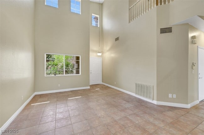 Building Photo - 342 Yacht Ave