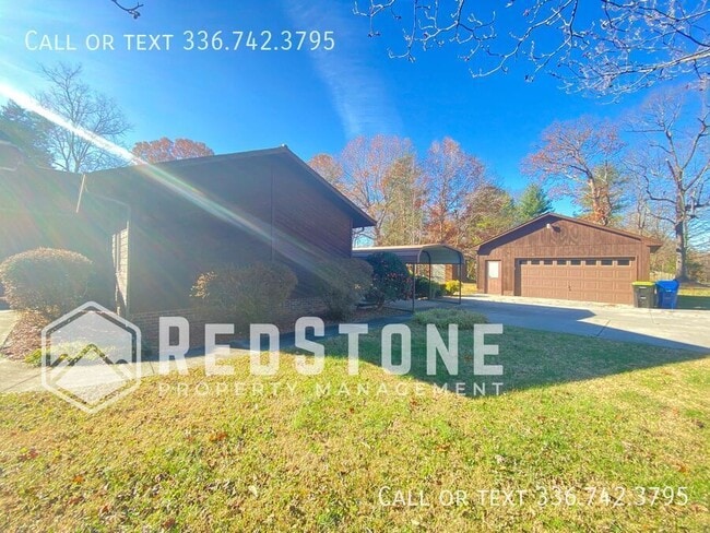 Building Photo - 510 S. Williamson-