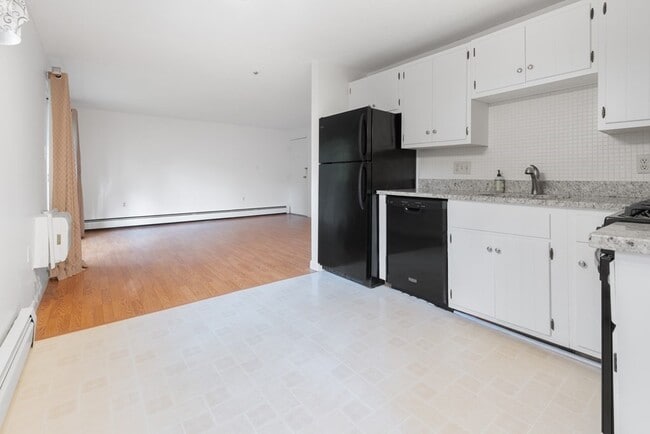 Building Photo - 50 Farrwood Ave