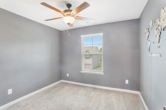 Building Photo - 7122 Chara Ln