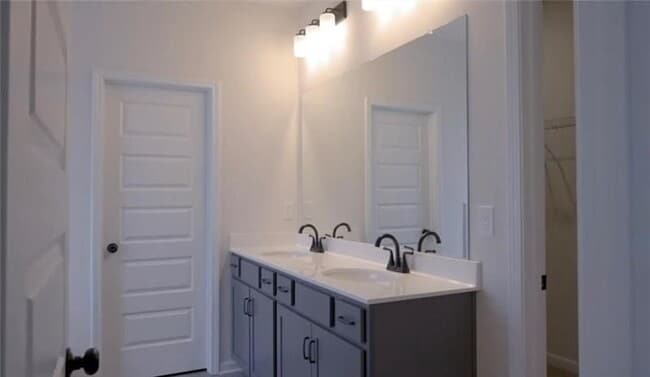 Building Photo - 702 Shetland Trl