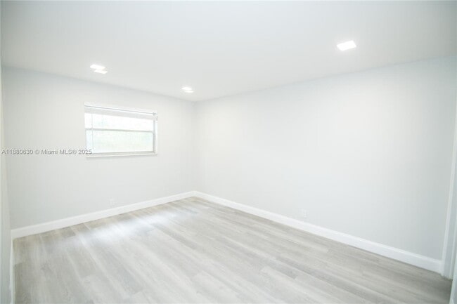 Building Photo - 8704 NW 35th St