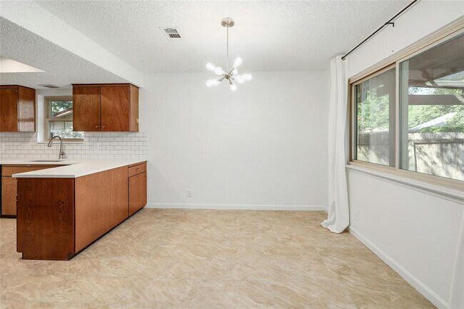 Building Photo - 11720 Running Fox Trail