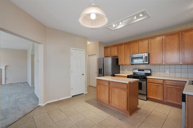 Building Photo - 11117 Los Comancheros Rd