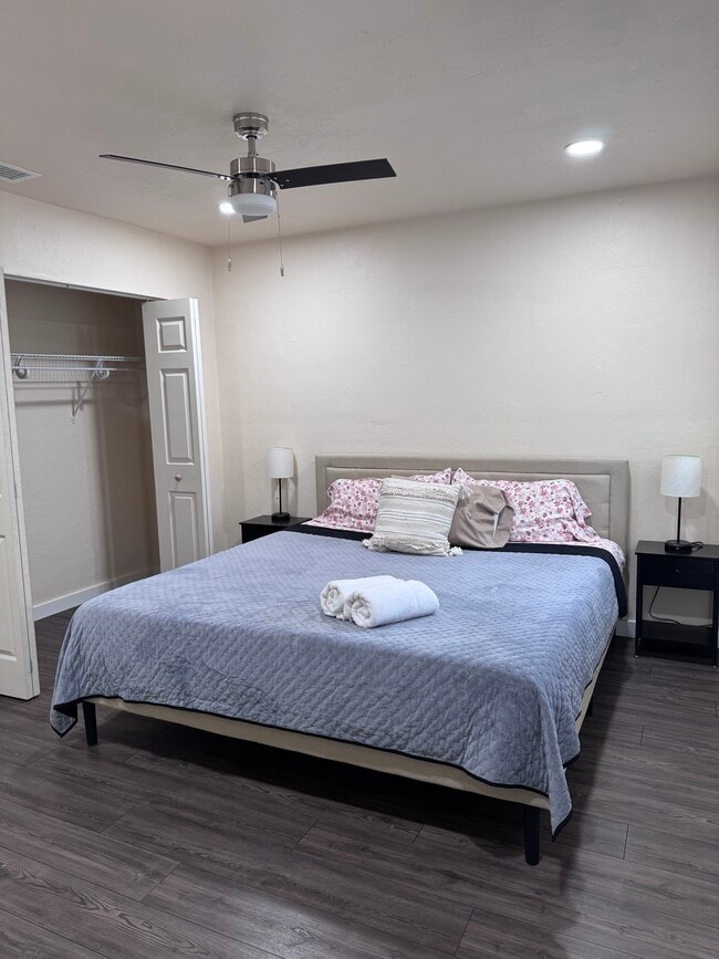 Building Photo - 1826 SW 69th Terrace