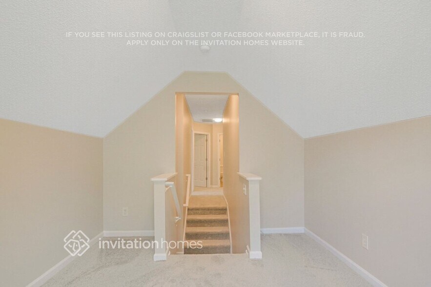 Building Photo - 4921 Silverdene St