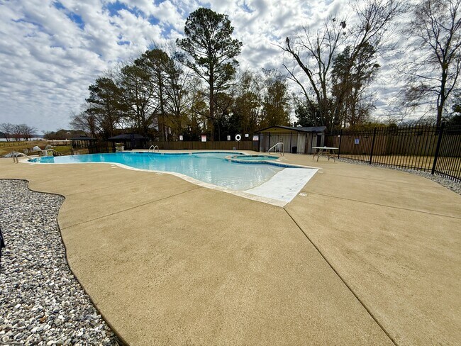 Building Photo - 5371 Central Ave