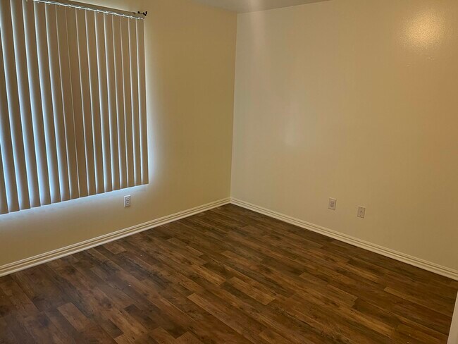 Building Photo - 9213 Jefferson Cove