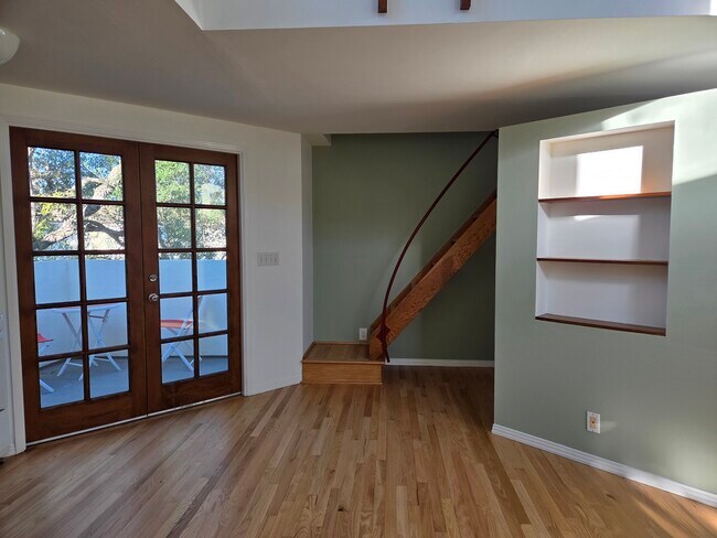 Building Photo - 2417 4th St