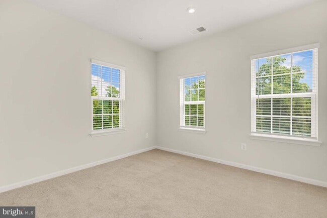 Building Photo - 4113 -B Chickadee Ct