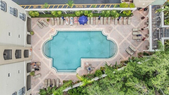 Building Photo - 501 Knights Run Ave