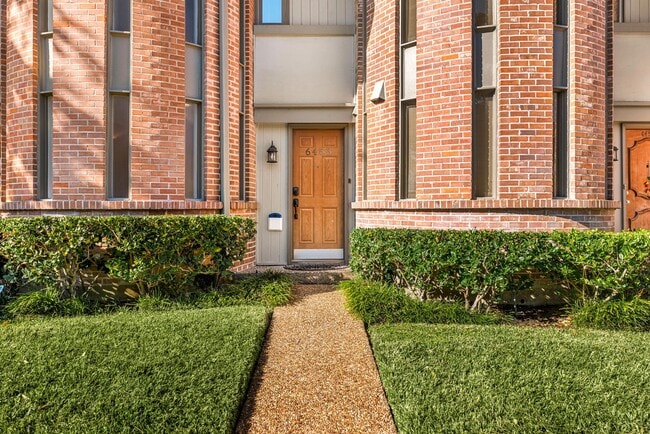 Building Photo - 6453 Bayou Glen Rd