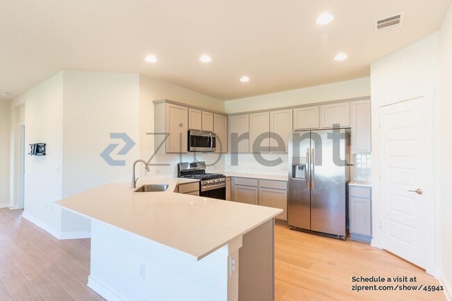 Building Photo - 301 Gidran Trail