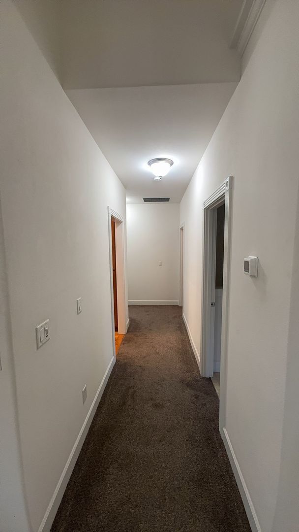 Building Photo - 2 Bed 2 Bath Home