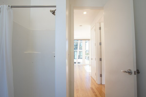 Building Photo - Incomparable Architecture in this 1 Bed + Bonus Room Townhouse!