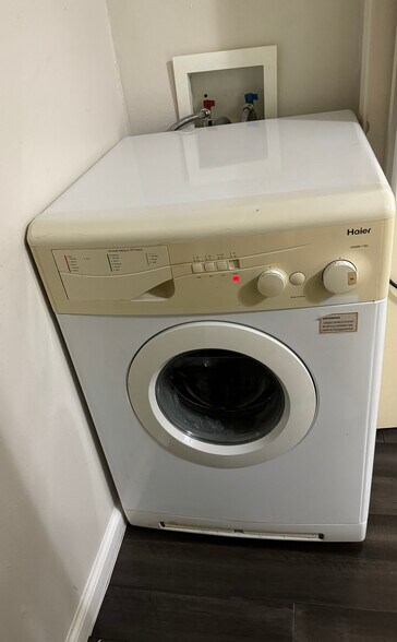 Building Photo - 620 S 1st St