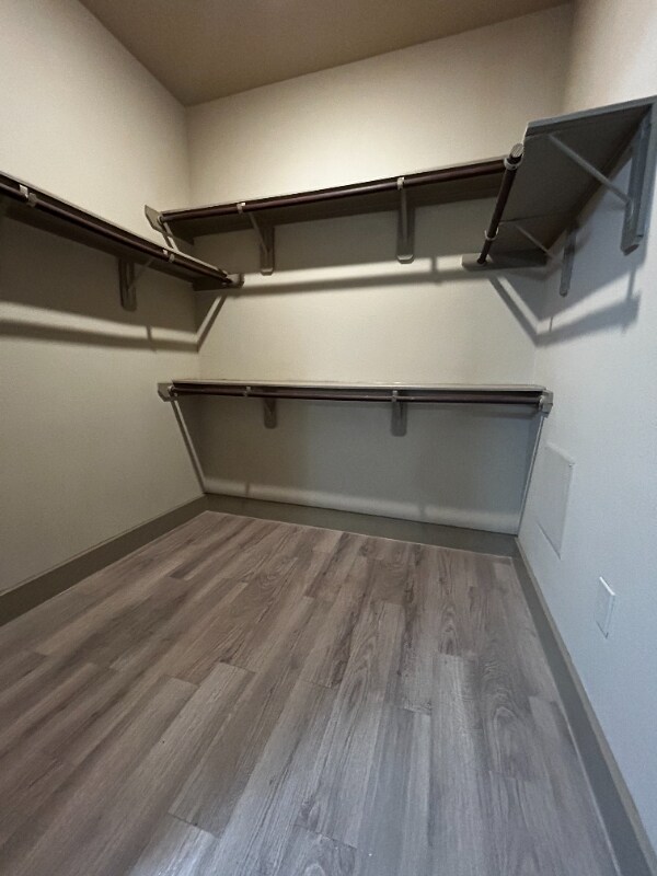 Building Photo - 6520 Jamail Dr