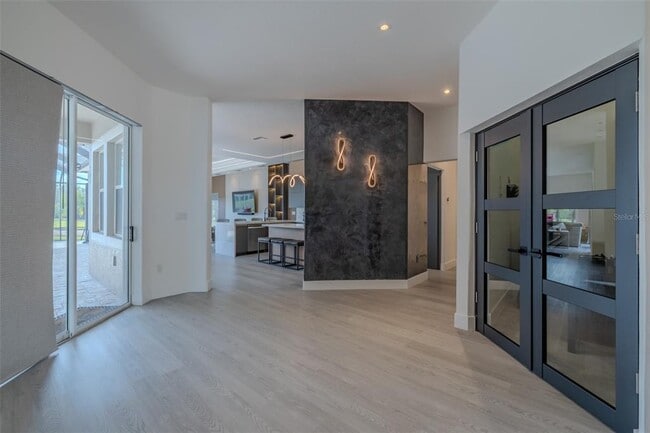 Building Photo - 8117 Hampton Glen Dr