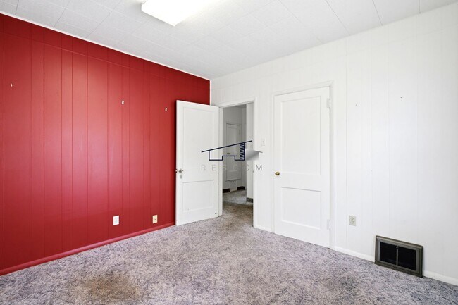 Building Photo - 1718 W 3300 S
