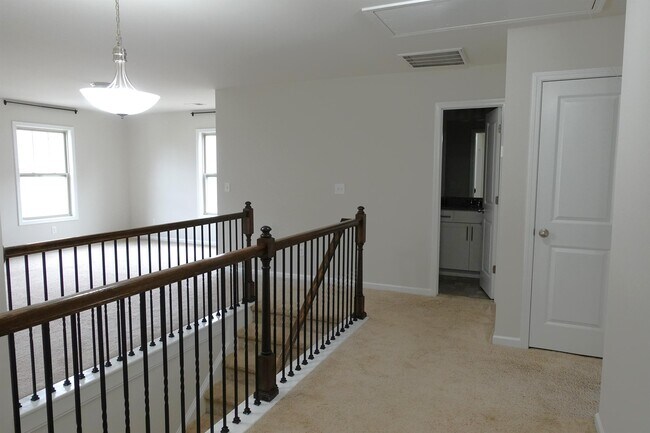 Building Photo - 24 Noble Wing Ln