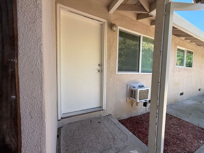Building Photo - 5725 Woodleigh Dr