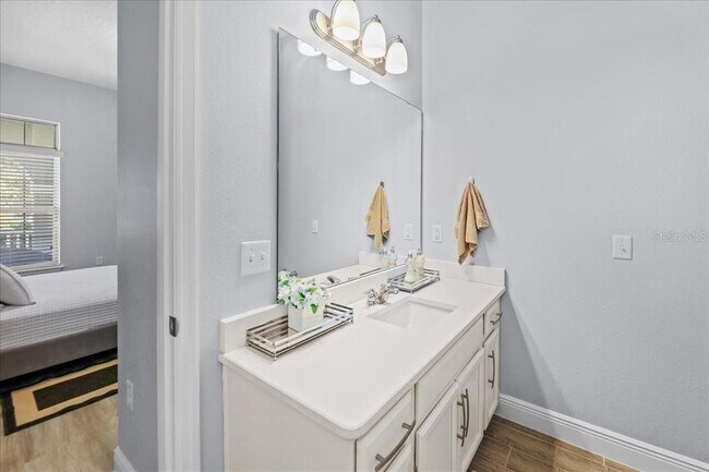 Building Photo - 8746 Crescendo Ave