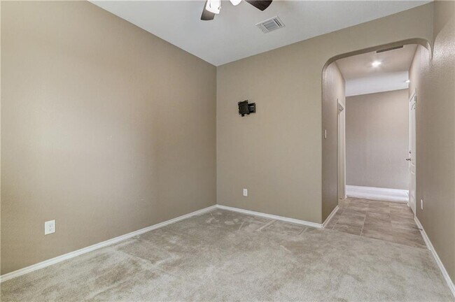 Building Photo - 7928 Bassano Dr