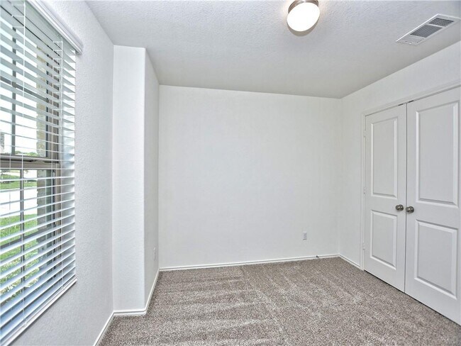 Building Photo - 21413 Wilmiller Ln