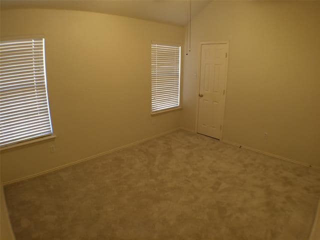 Building Photo - 1512 Endicott Dr