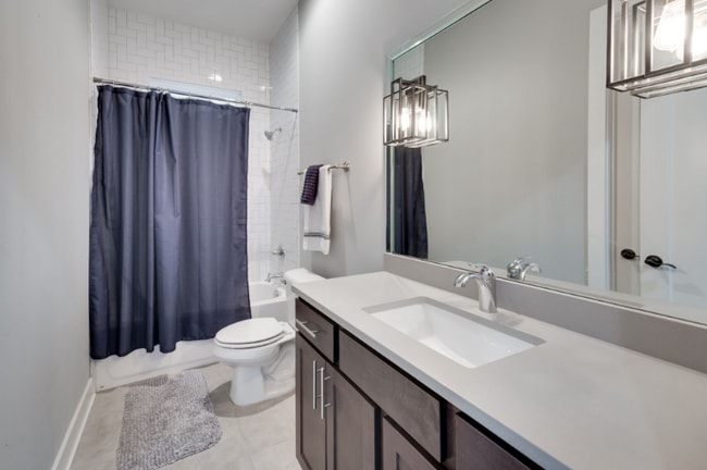 Building Photo - 338 Vivelle Ave